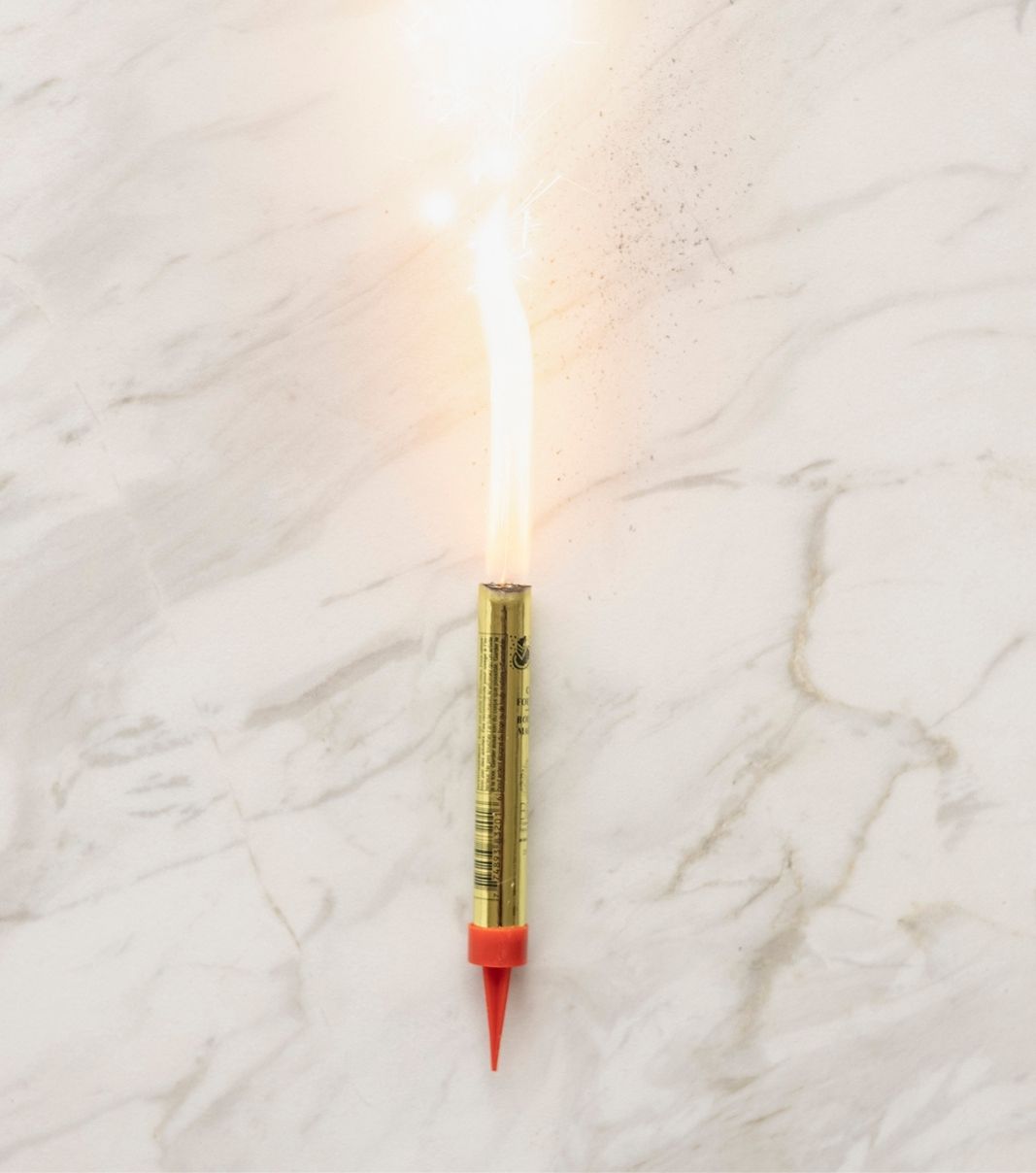 mlles-gateaux-bougie-feu-fontaine-1067x1208