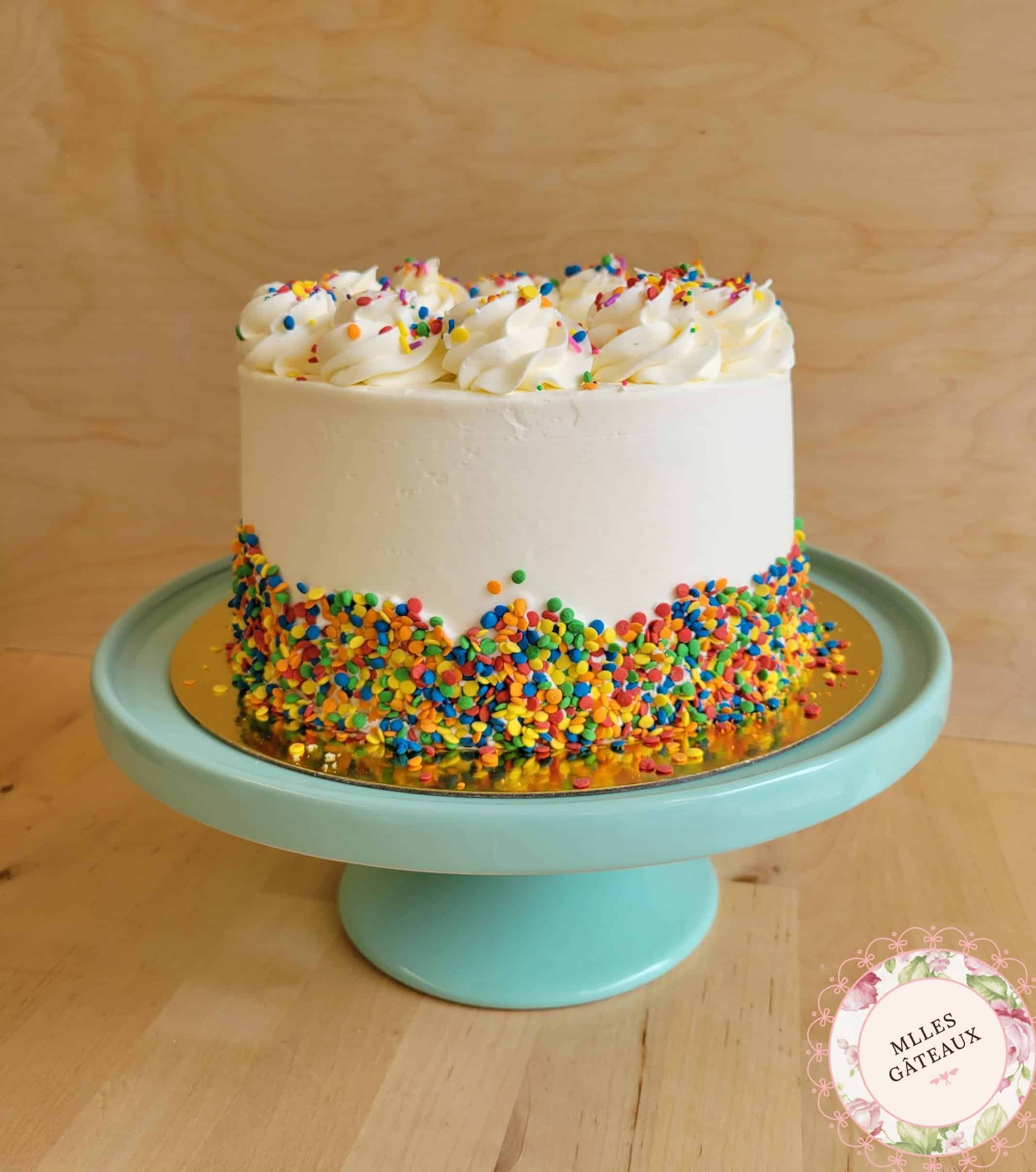 Gâteau anniversaire funfetti / 12 parts • Mlles Gâteaux