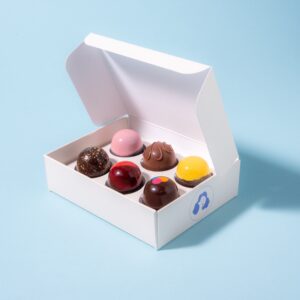 Boîte de 6 chocolats de chez Ernestine à Montréal
